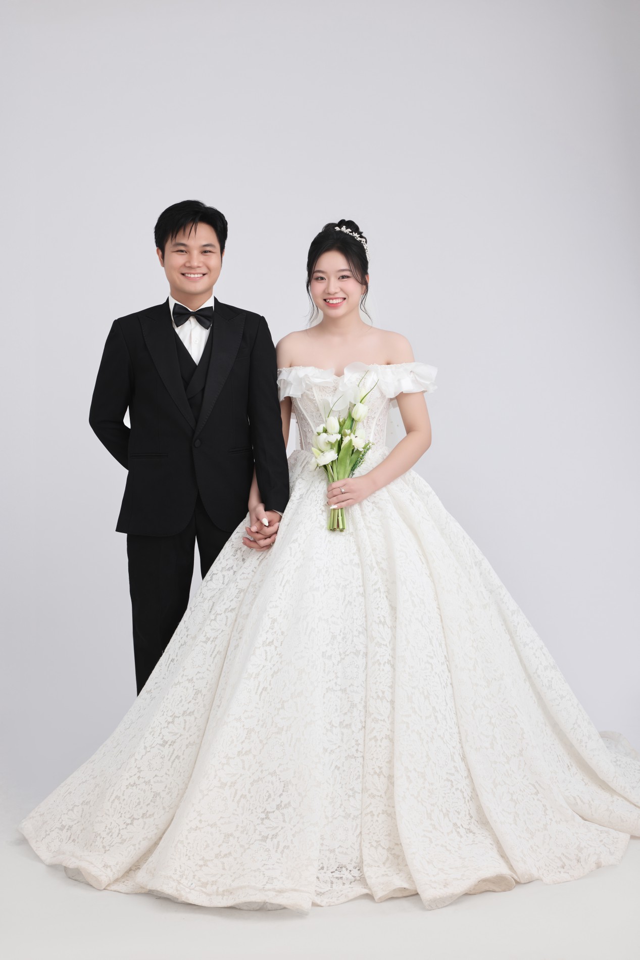 ĐÌNH TÚ & HOÀI THƯƠNG